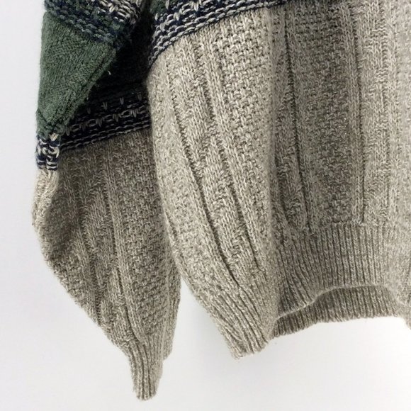 BHG - Vintage Turtle Neck Oversized Knit Sweater - Men's XL - Picture 6 of 12